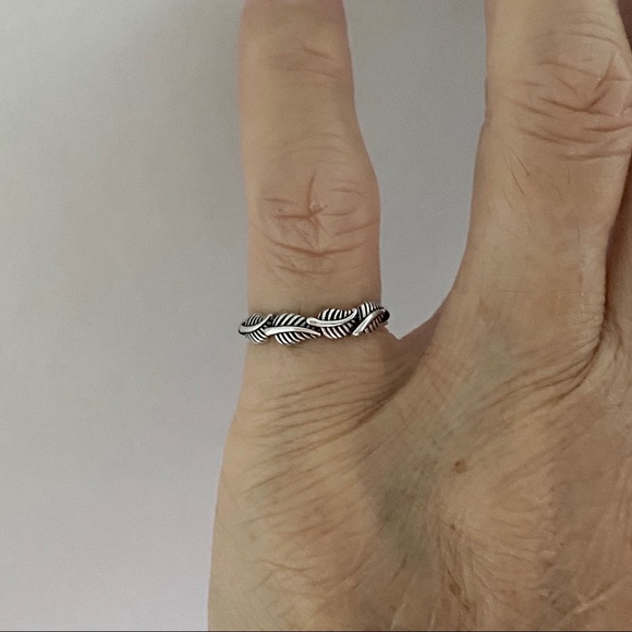 Sterling Silver Little Four Leaf Ring, Silver Rings, Tree of Life, Leaves, Trees - Picture 7 of 12